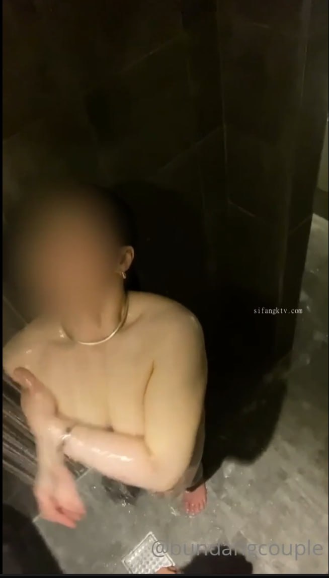 KAGP-290 素人娘の全裸図鑑32 今時の女の子12名が恥らいながら脱衣していく様子をじっくり撮影した、変態